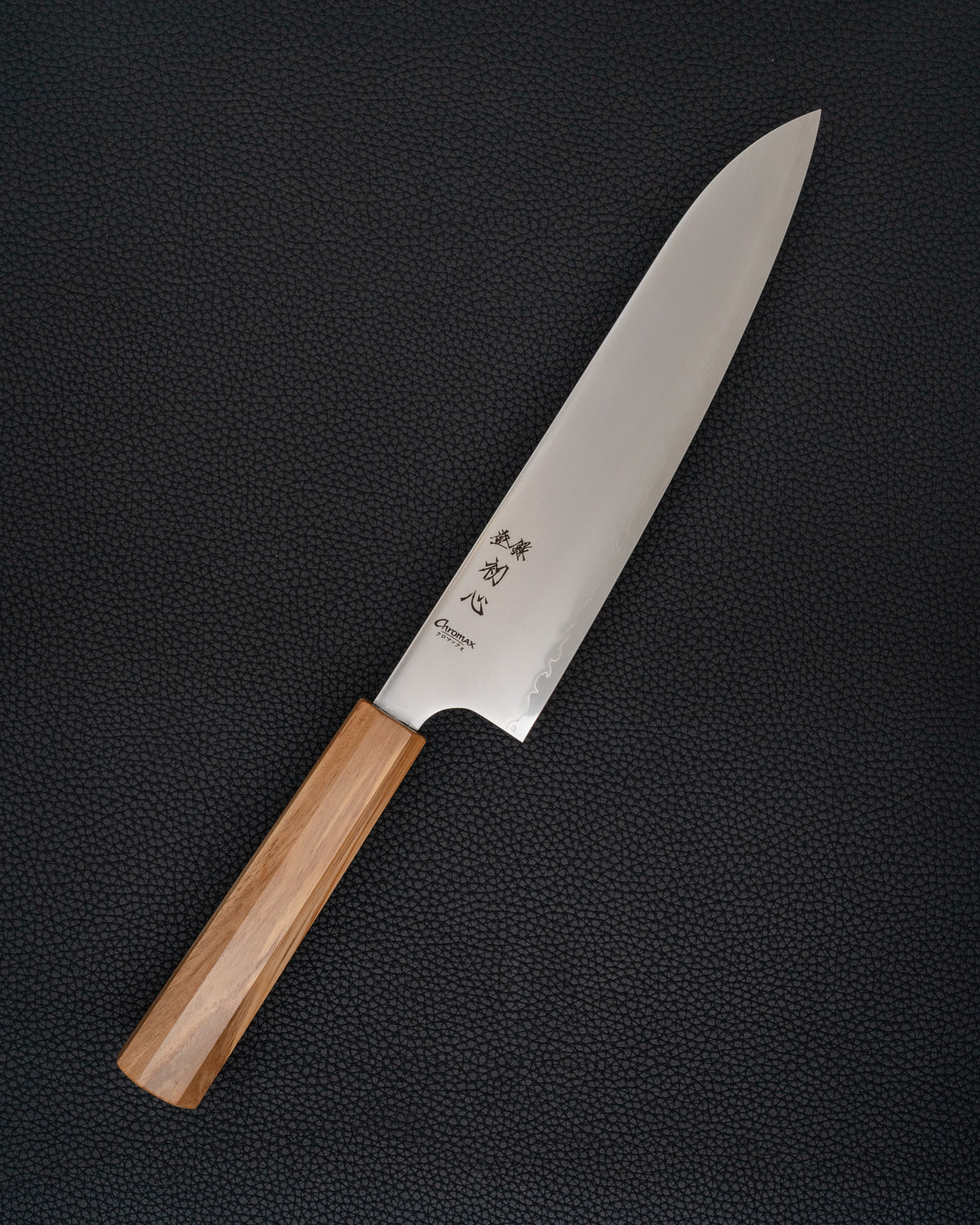 Kokkekniv 240 mm, HATSUKOKORO Chromax Oliven Gyuto tomatosharp