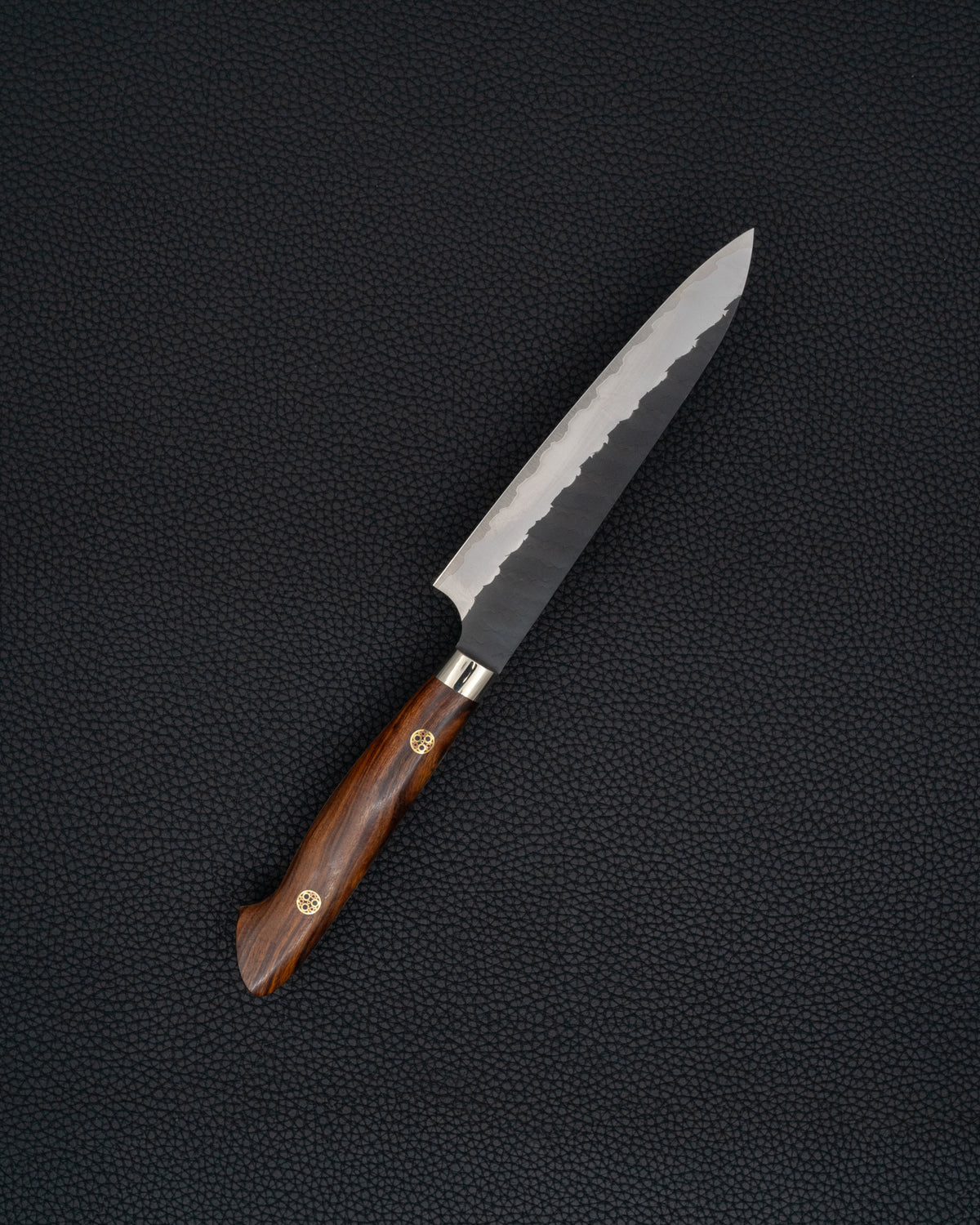 Universalkniv 150 mm, NIGARA HAMONO SG2 Kurouchi Tsuchime Ironwood Petty tomatosharp