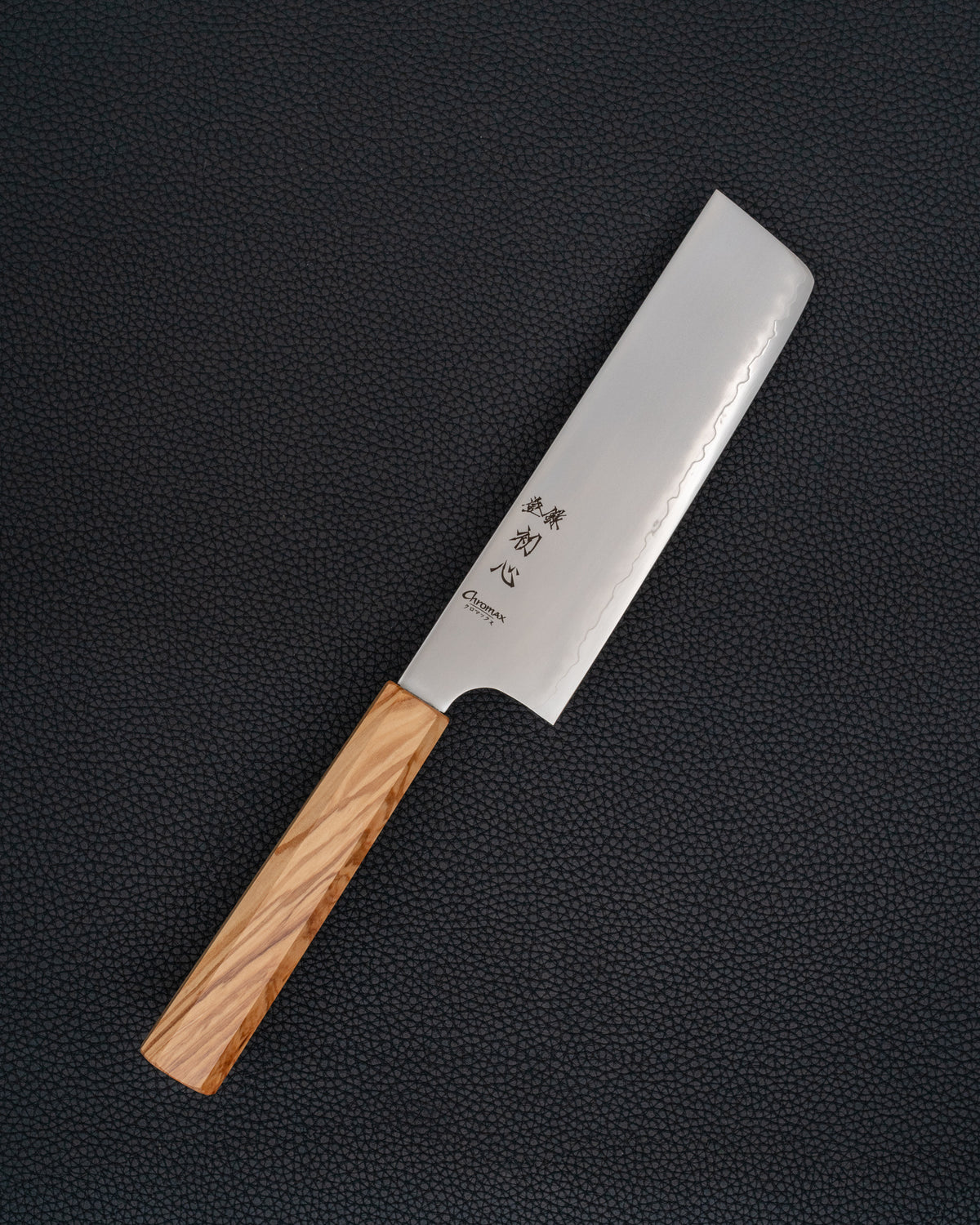 Grønnsakskniv 165 mm, HATSUKOKORO Chromax Oliven Nakiri tomatosharp