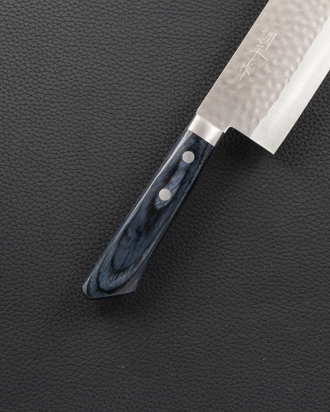 Grønnsakskniv 165 mm, MASUTANI VG10 Damascus Tsuchime Blue Nakiri Masutani