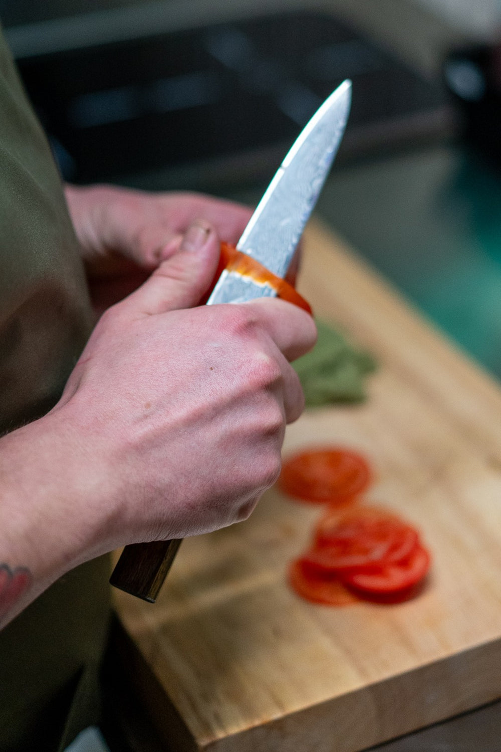 Grunnkurs i knivteknikk tomatosharp