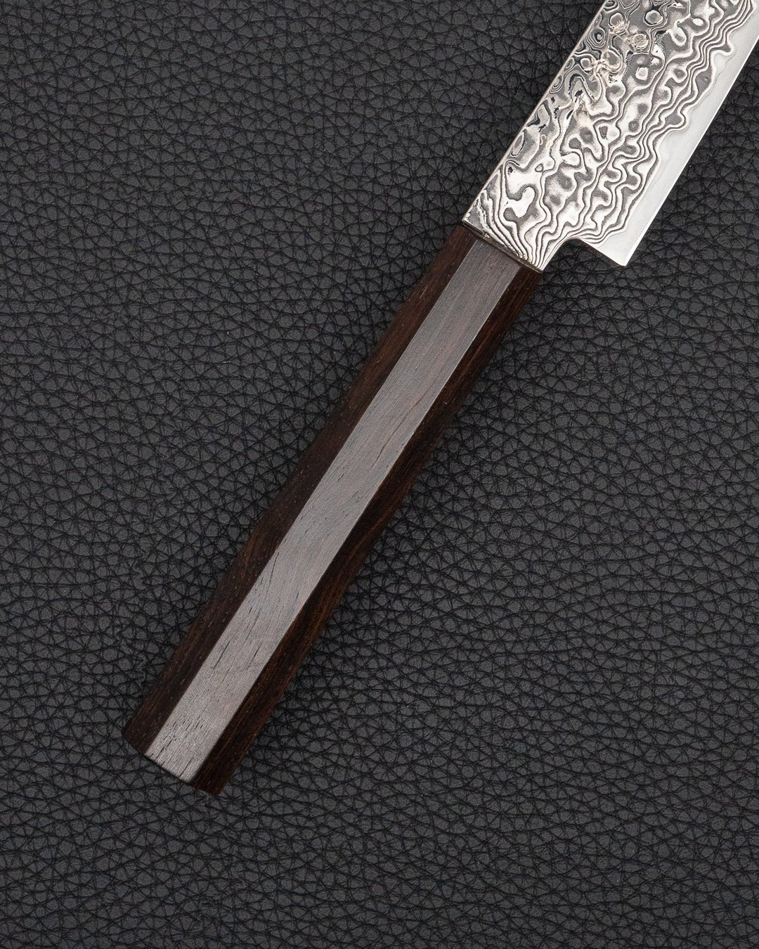 Universalkniv 150 mm, HATSUKOKORO Ryuhyo SG2 Kurozome Damascus Petty tomatosharp