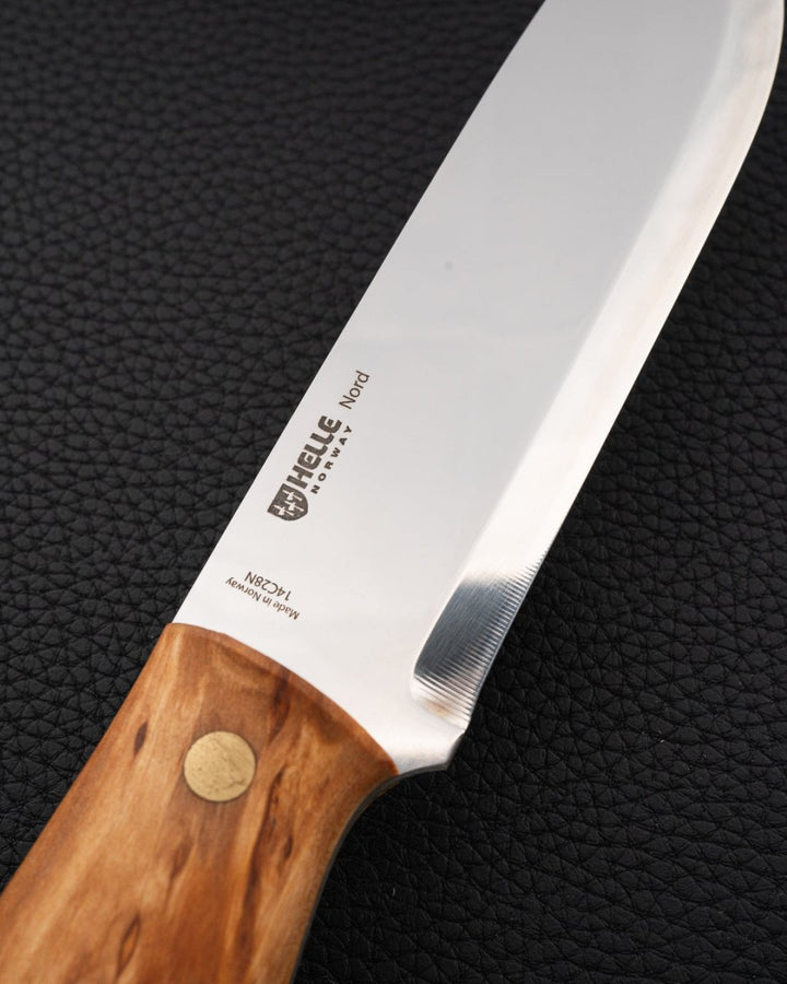 HELLE Nord Jaktkniv 150 mm tomatosharp