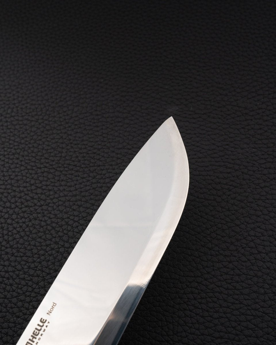 HELLE Nord Jaktkniv 150 mm tomatosharp