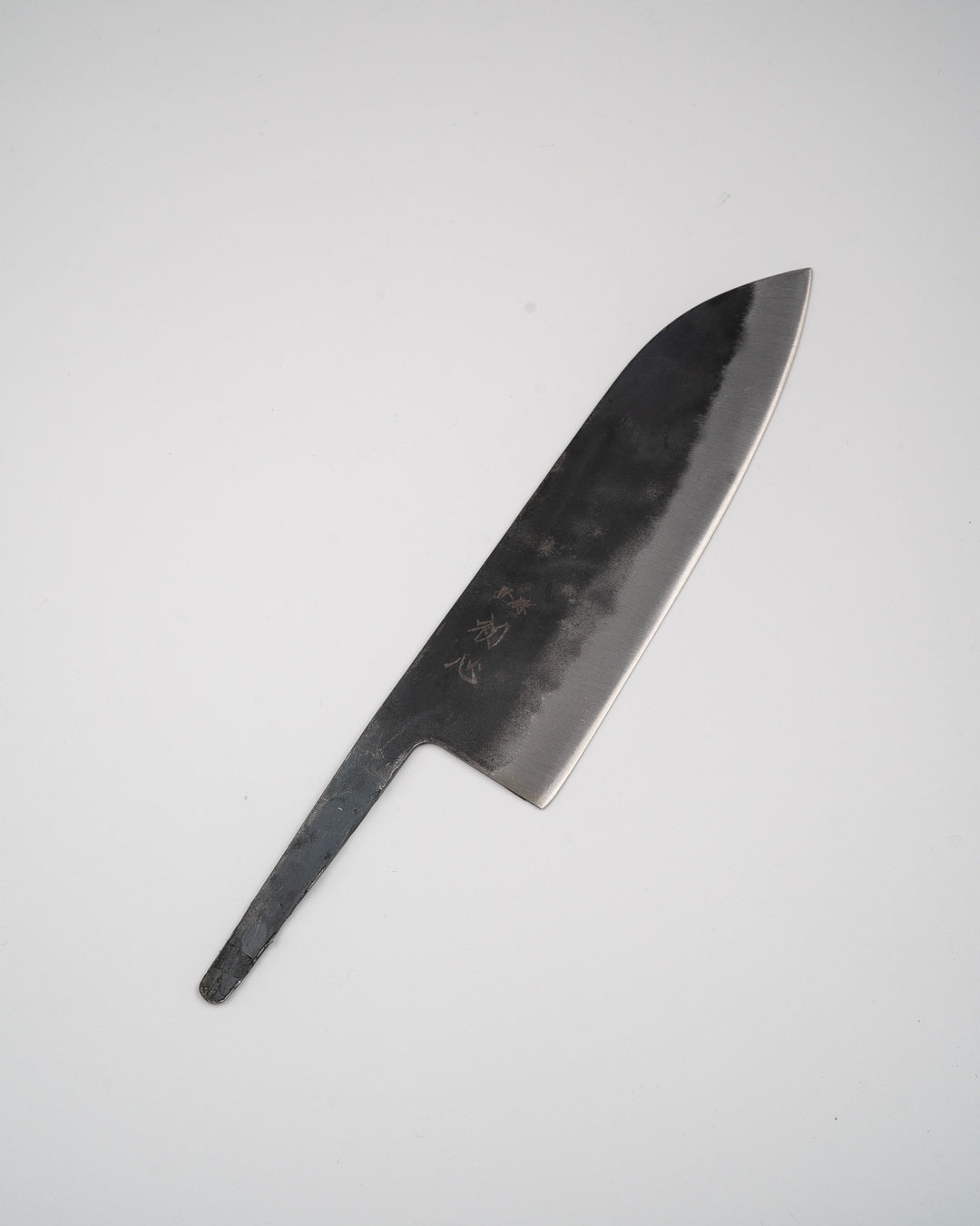 HATSUKOKORO Kurogane Santoku 165mm knivblad