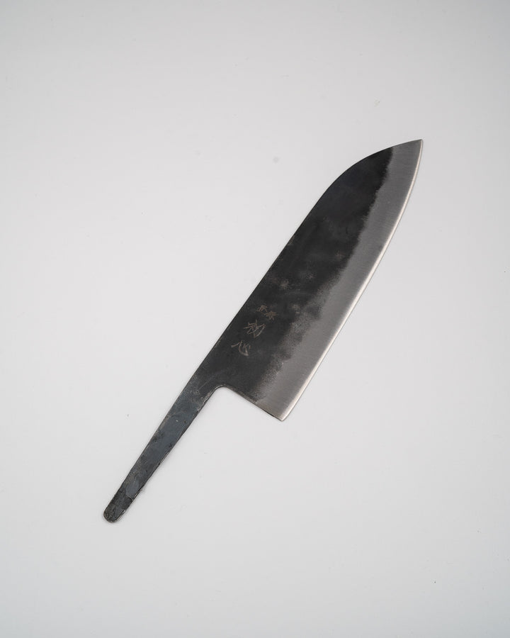 HATSUKOKORO Kurogane Santoku 165mm knivblad
