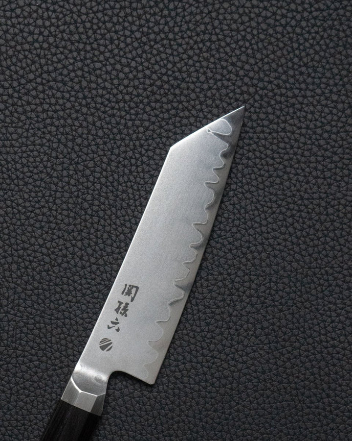 KAI Seki Kaname Kiritsuke 120 mm tomatosharp