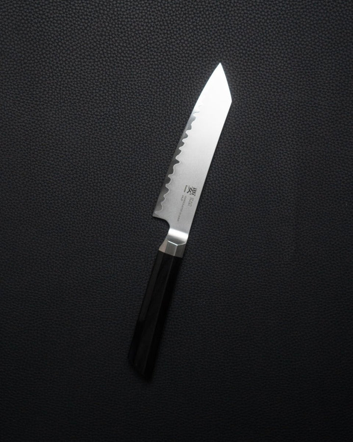KAI Seki Kaname Kiritsuke 150 mm tomatosharp