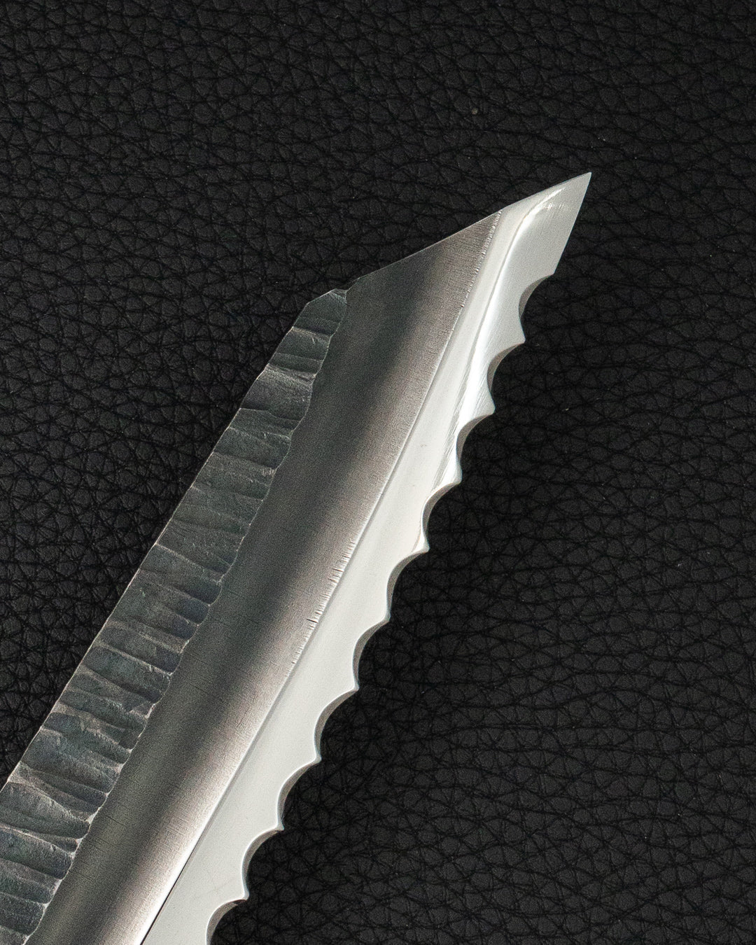 Brødkniv 210 mm, KNIFE GUY STUDIO AEB - L Bread Sword Knife Guy Studio