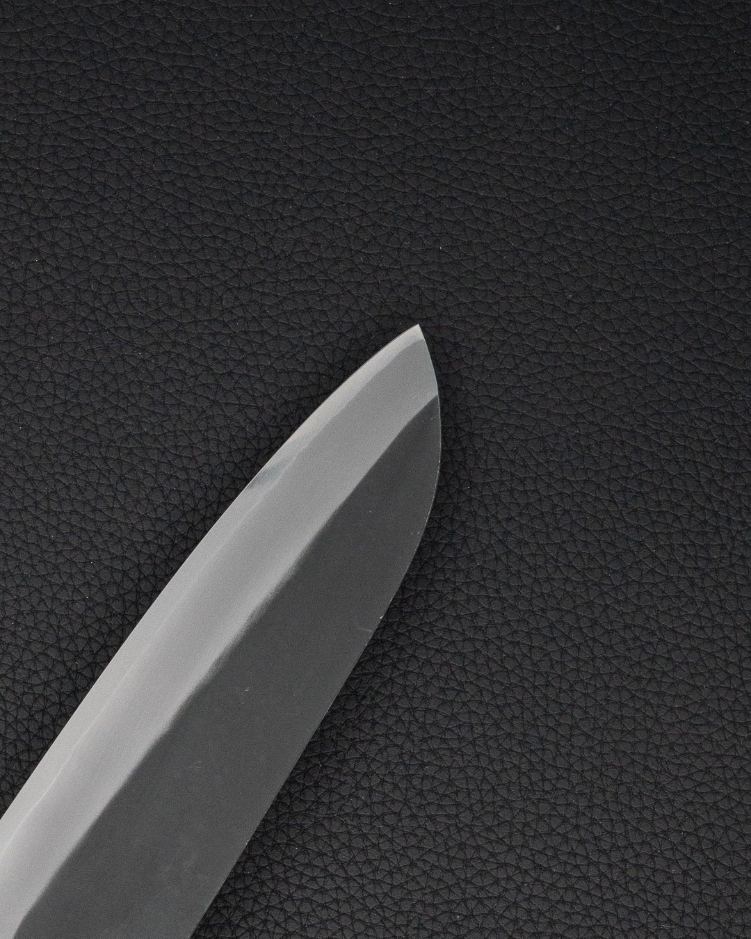 Kokkekniv 165 mm, KAMEYUKI Kuro Blue2 Santoku tomatosharp