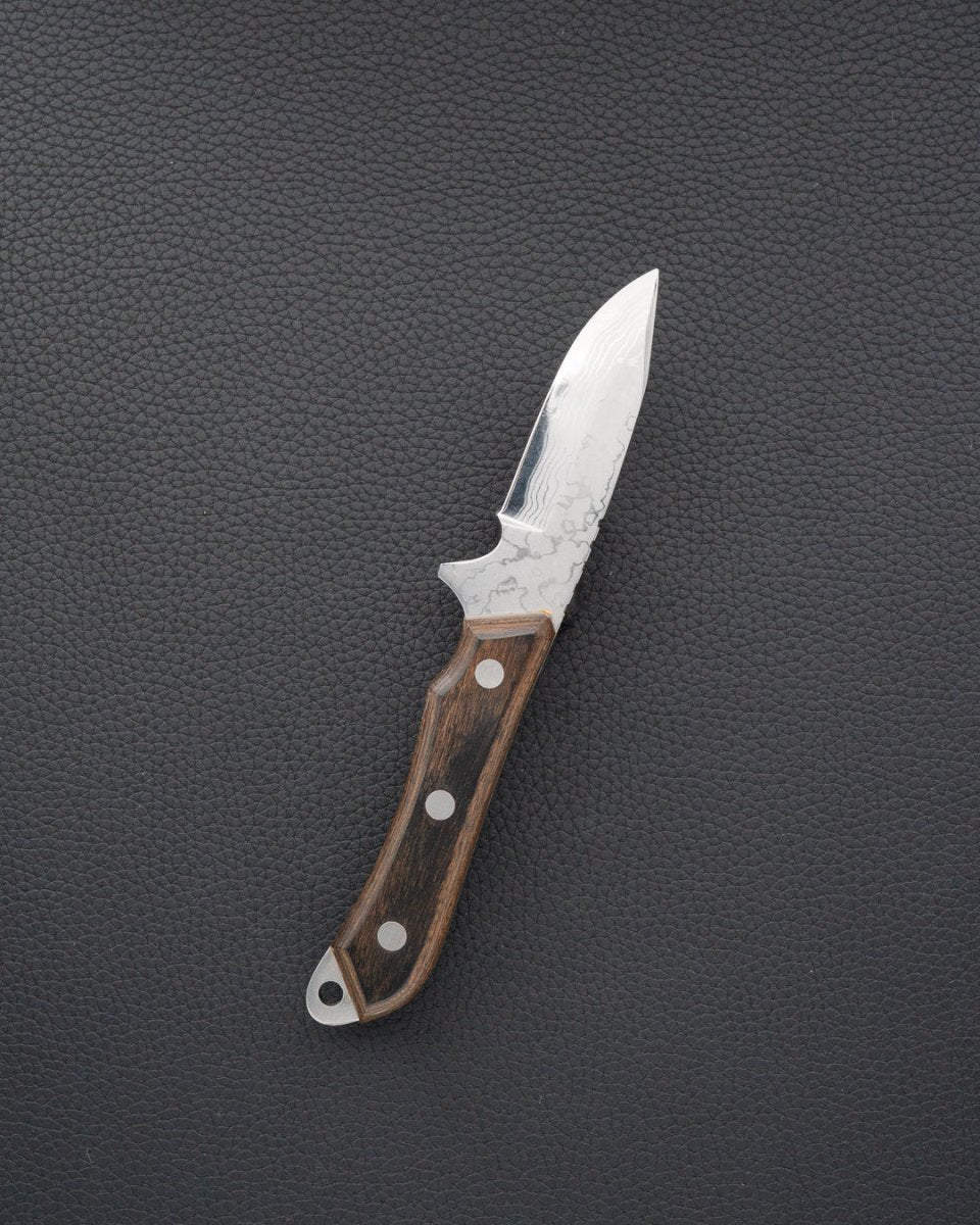 SEKI KANETSUNE Seseragi Damascus Blue Steel Turkniv 70 mm tomatosharp