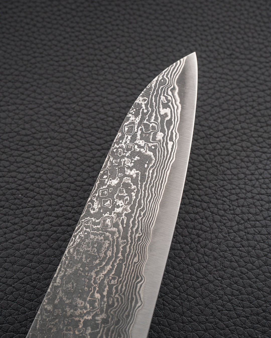 SHIGEKI TANAKA SG2 Damascus Ironwood Gyuto 180 mm