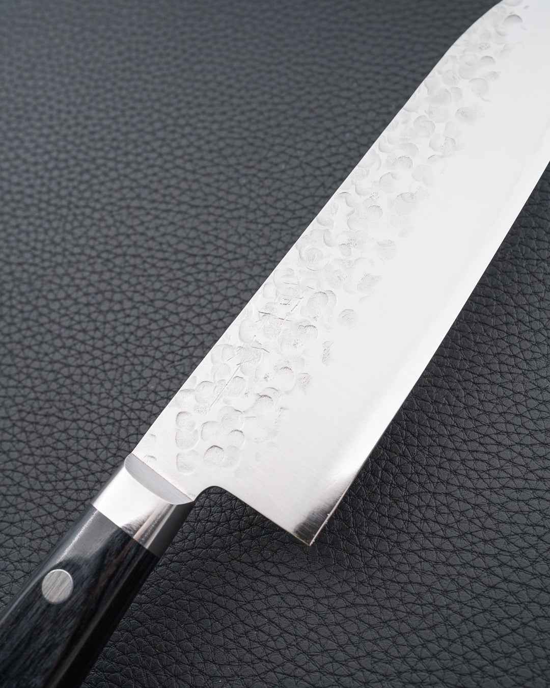 TAKAMURA V10 Tsuchime Santoku 165 mm