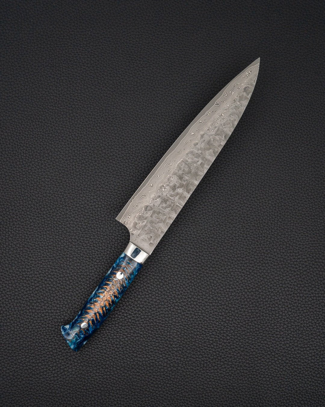 Kokkekniv 210 mm, TAKESHI SAJI V10 Cross Blue Pine Gyuto tomatosharp