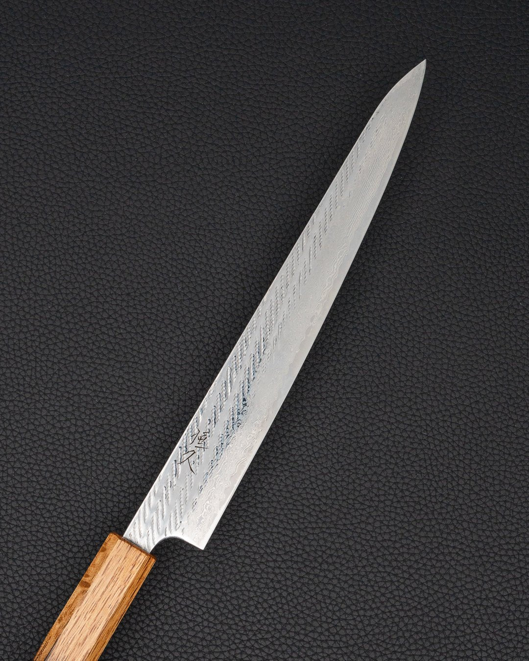 Trancheringskniv 240 mm, TSUNEHISA A10 Nawame Burnt Oak Sujihiki Tsunehisa