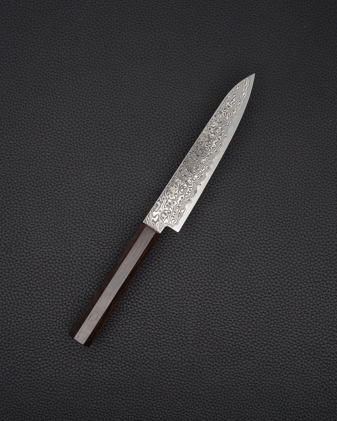 Universalkniv 150 mm, HATSUKOKORO Ryuhyo SG2 Kurozome Damascus Petty Hatsukokoro