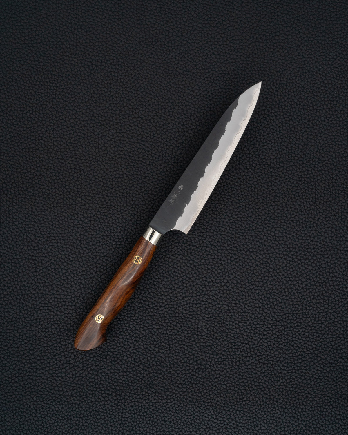 Universalkniv 150 mm, NIGARA HAMONO SG2 Kurouchi Tsuchime Ironwood Petty tomatosharp