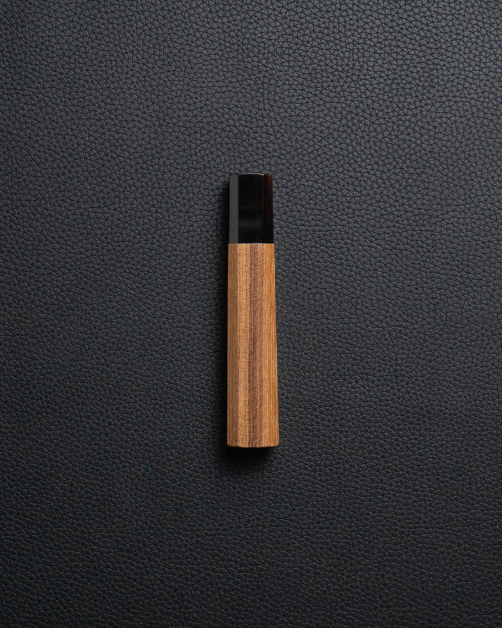 Håndtak i teak og bøffelhorn Hatsukokoro