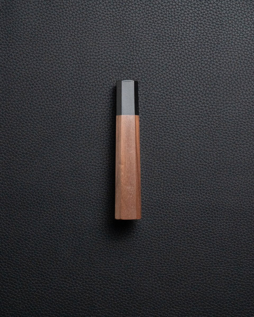 Håndtak i valnøtt og bøffelhorn Hatsukokoro