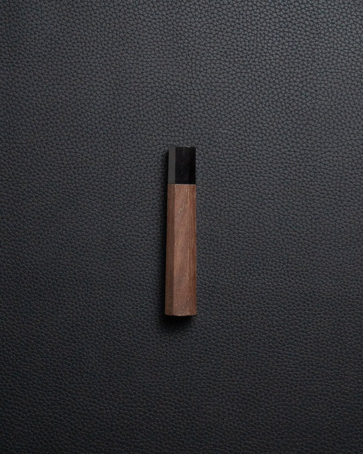 Håndtak i valnøtt og bøffelhorn Hatsukokoro