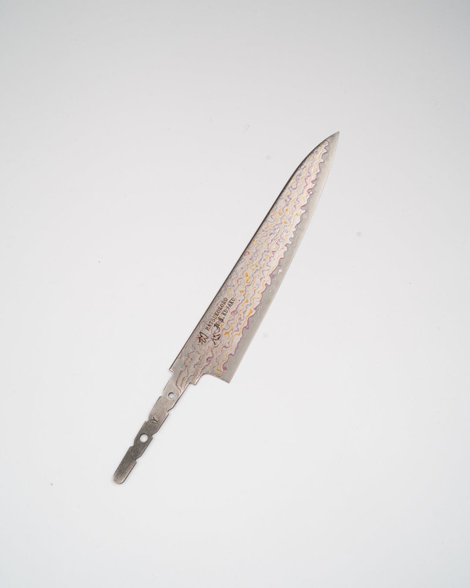 HATSUKOKORO Kujaku V-Toku2 Rainbow Damascus Petty 150 mm knivblad tomatosharp