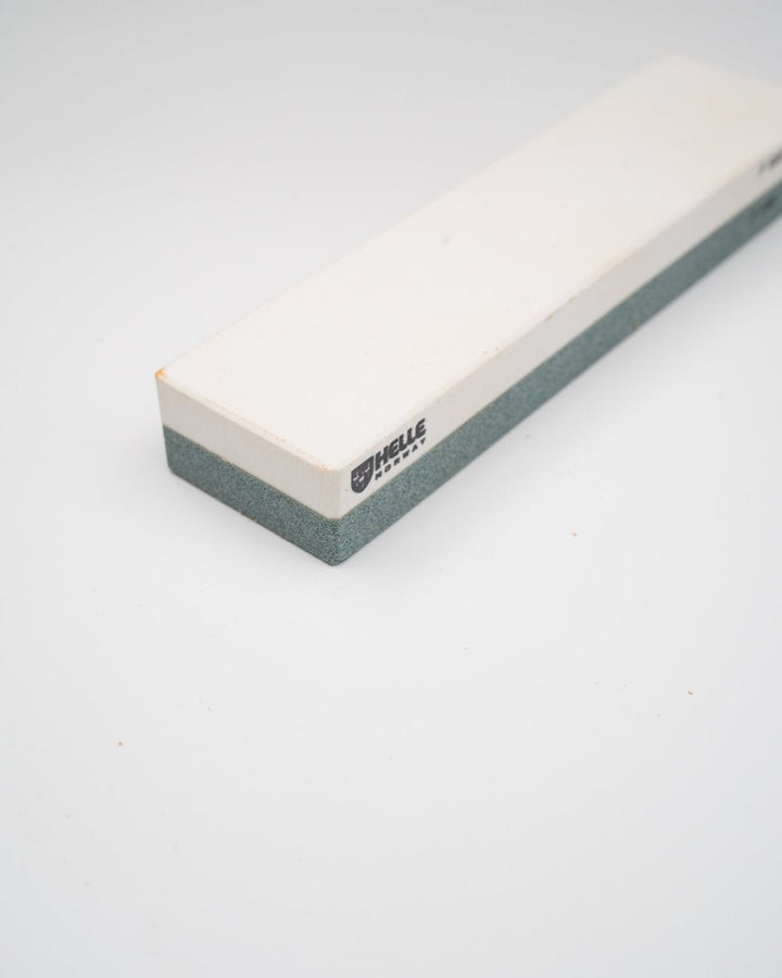 HELLE Slipestein liten med etui HELLE