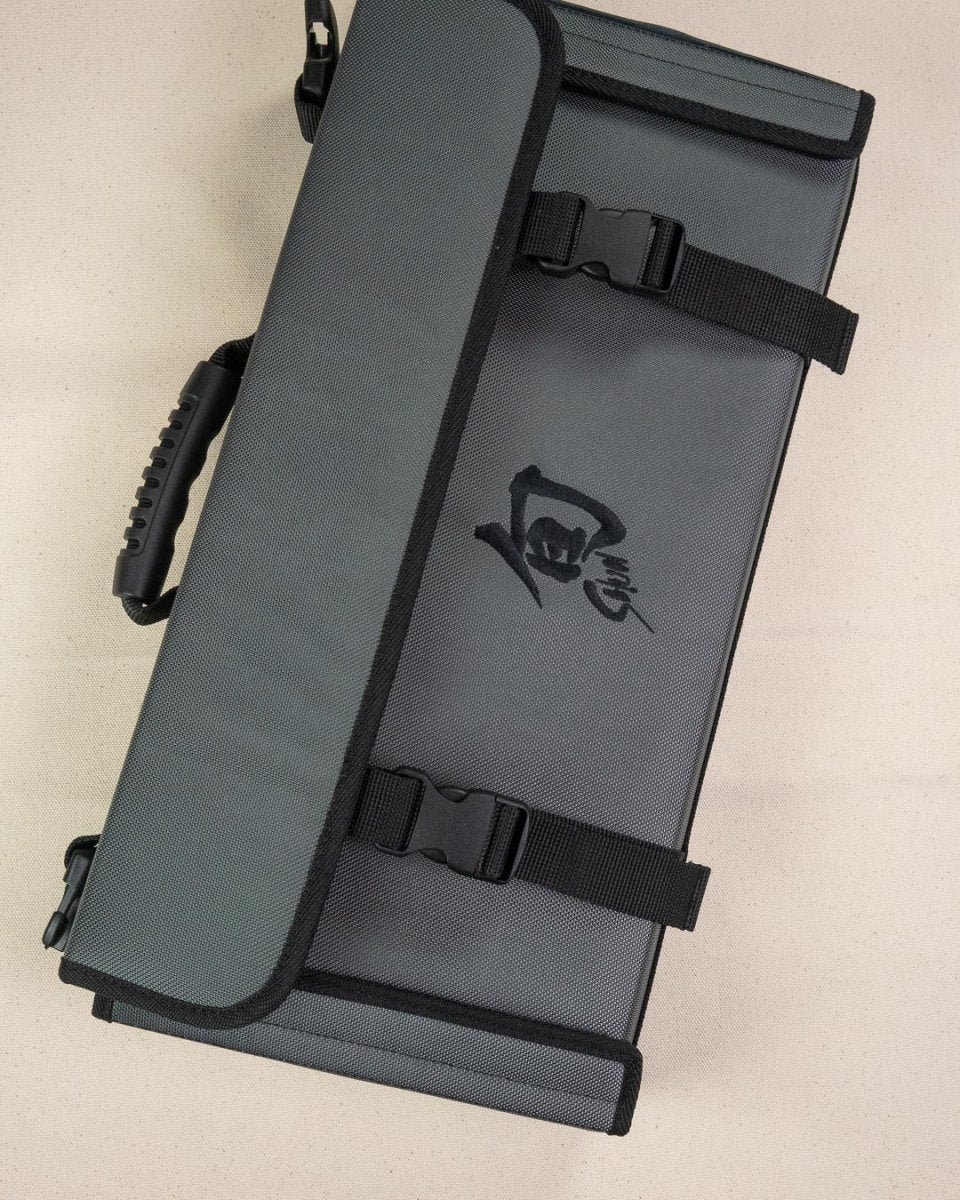 KAI Knivmappe for 17 kniver KAI