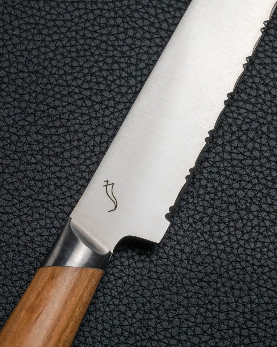KASUMI Kasane Brødkniv 210 mm tomatosharp