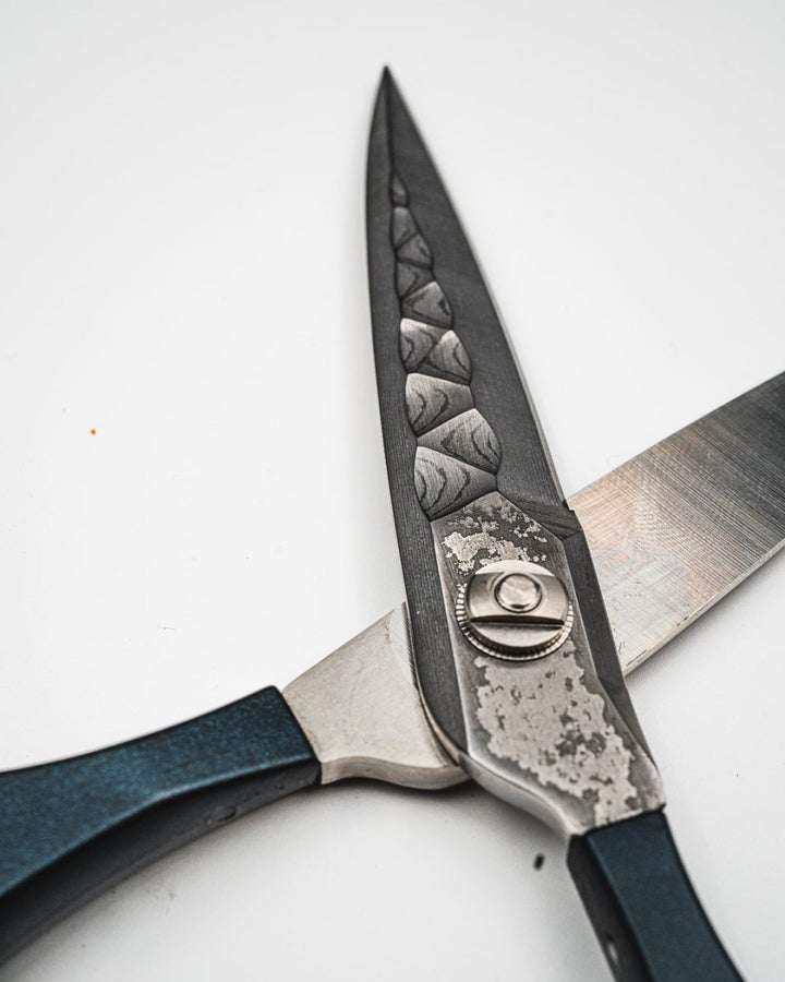 Mcusta Zanmai VG10 Damascus Kjøkkensaks 75mm tomatosharp