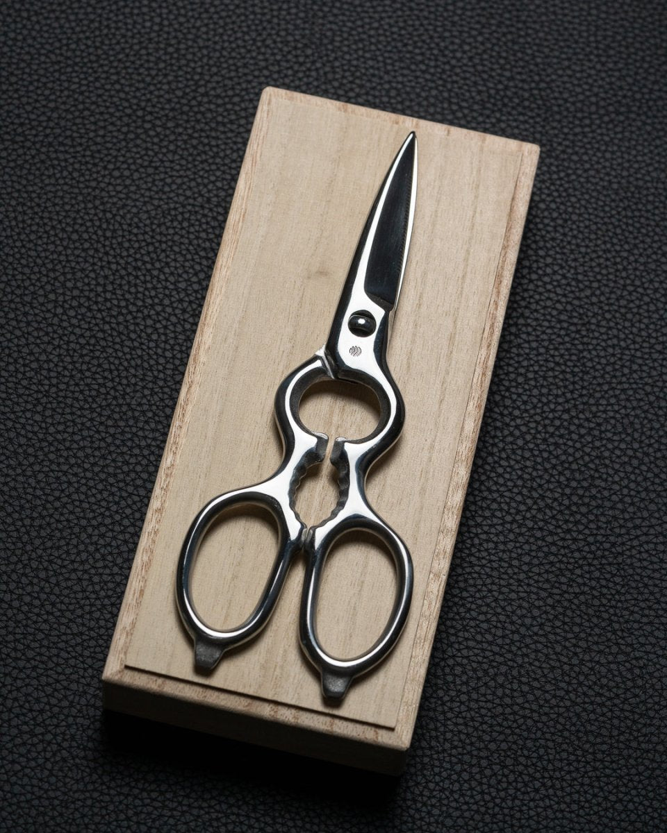 OUL Japansk smidd kjøkkensaks Tomatosharp