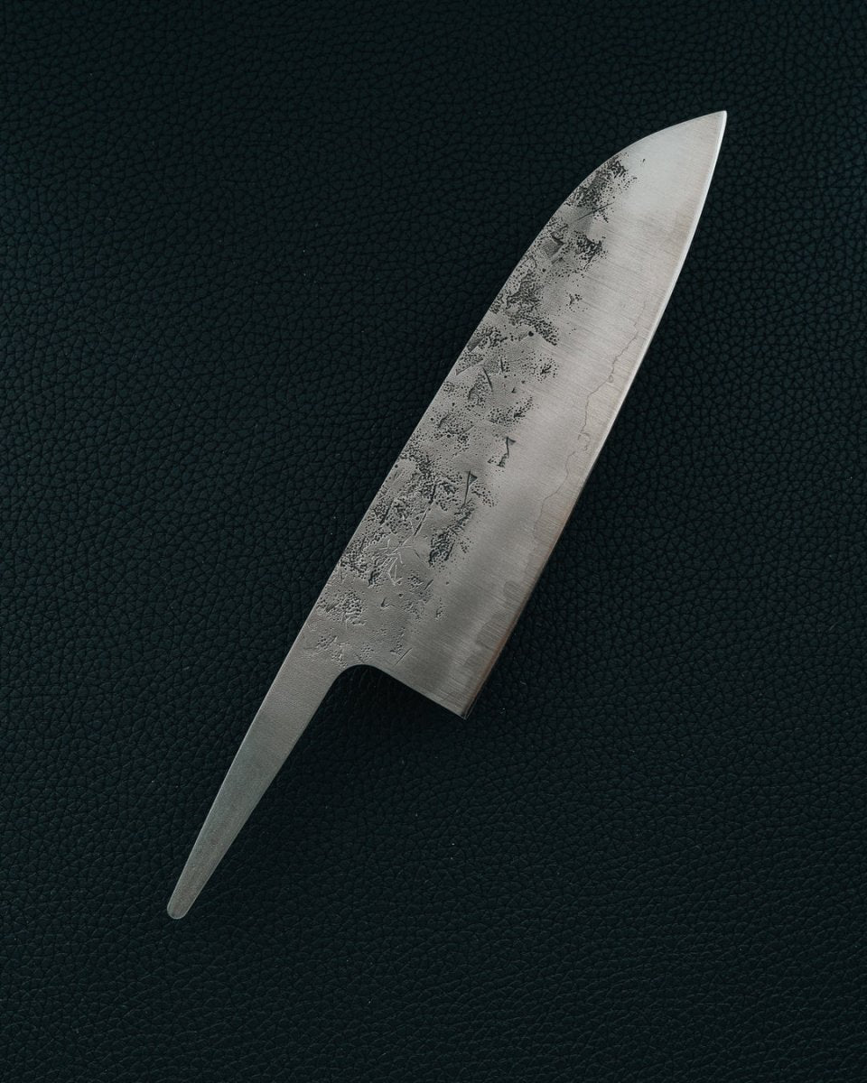 OUL SLD Nashiji Santoku knivblad 165 mm tomatosharp