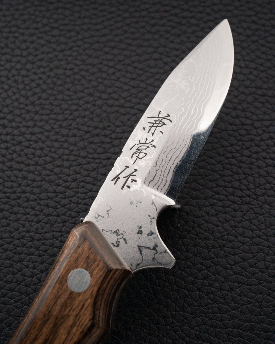 SEKI KANETSUNE Seseragi Damascus Blue Steel Turkniv 70 mm Seki Kanetsune