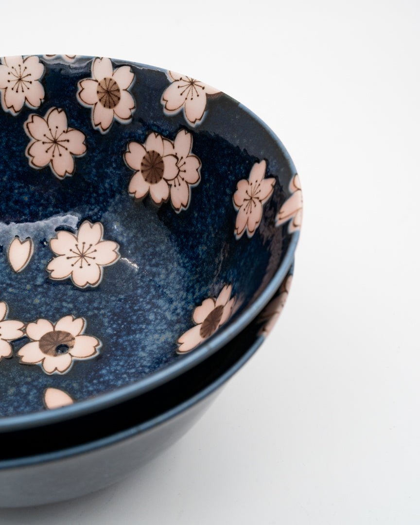 Skålsett 2×400 ml, MADE IN JAPAN Pink Sakura Navy med spisepinner MIJ