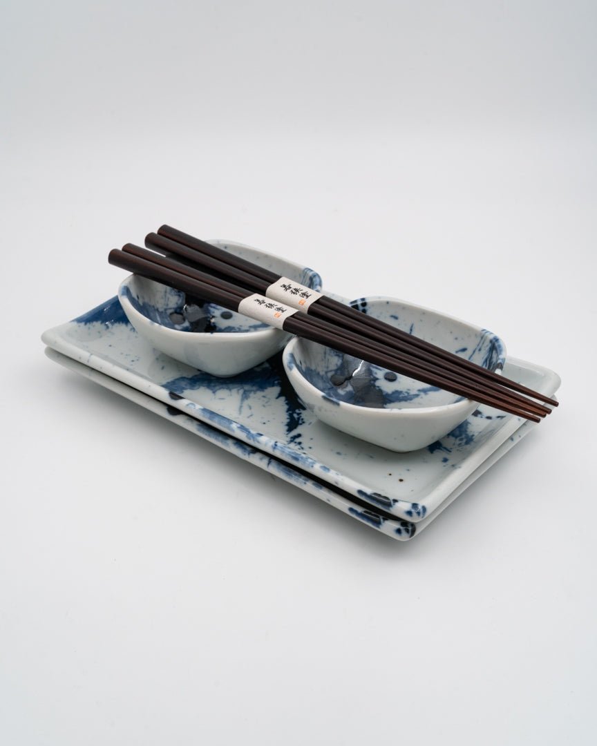 Sushisett 4 deler, MADE IN JAPAN Blue & White Splash med spisepinner MIJ