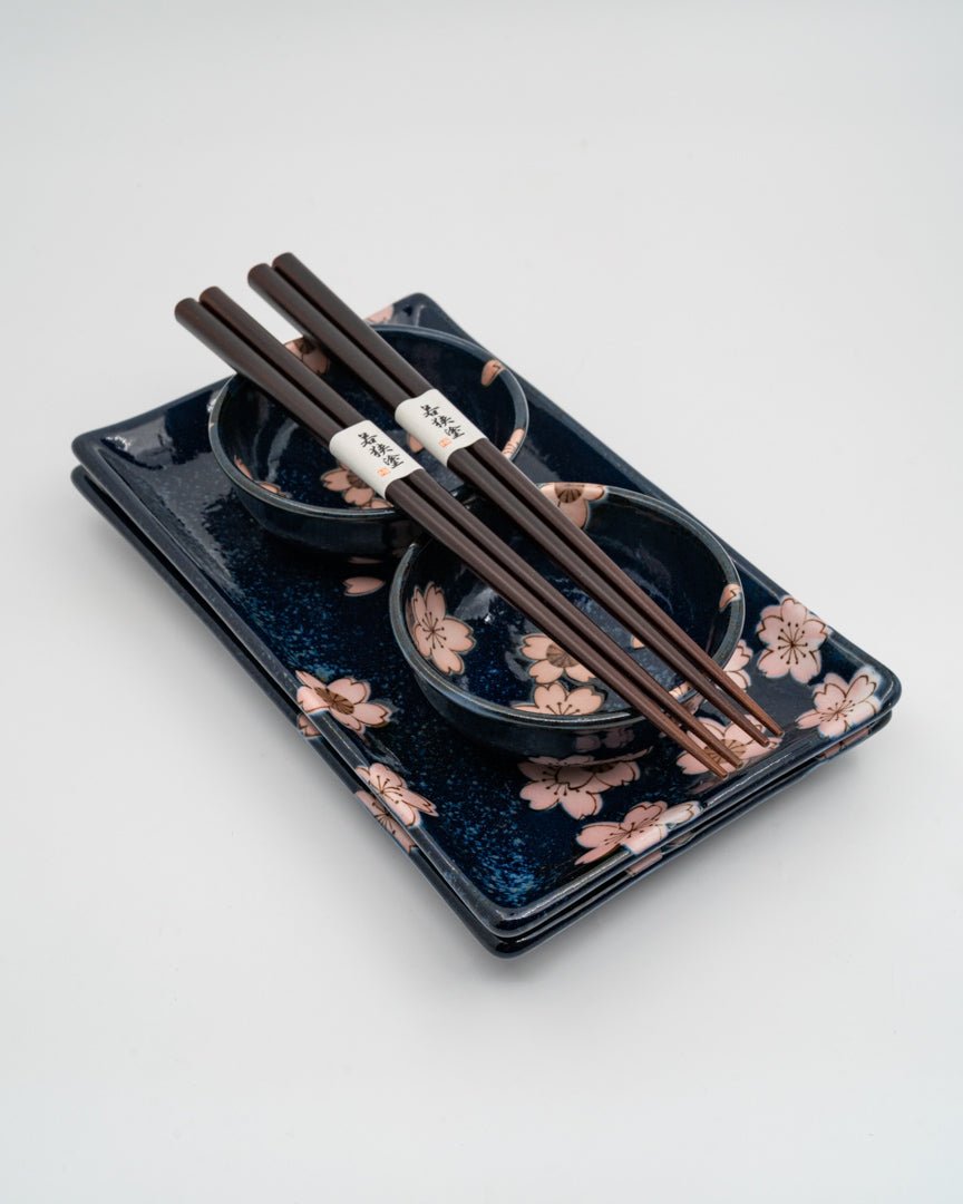 Sushisett 4 deler, MADE IN JAPAN Navy Pink Sakura med spisepinner MIJ